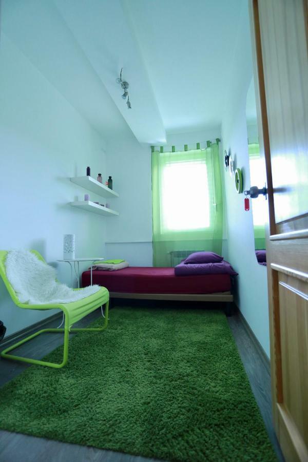 Hôtel Sentis à Oujhorod Extérieur photo